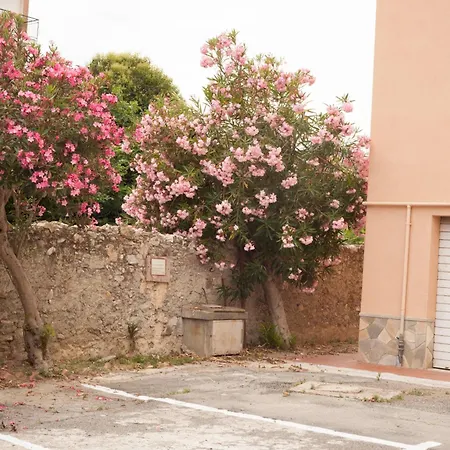 Da Cira A Due Passi Dal Mare *